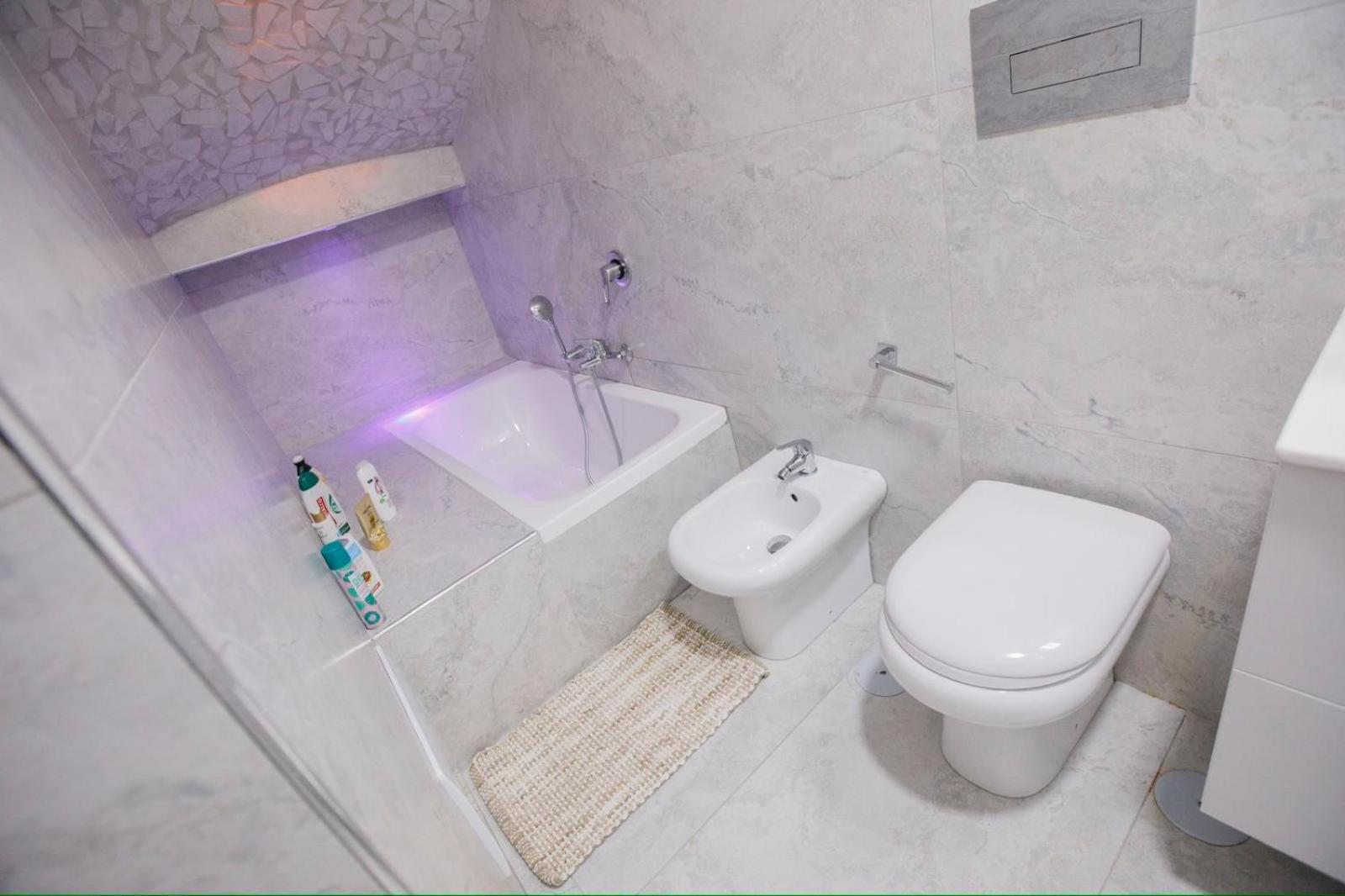 B&B Le Stanze Di Aurora Наполи Екстериор снимка