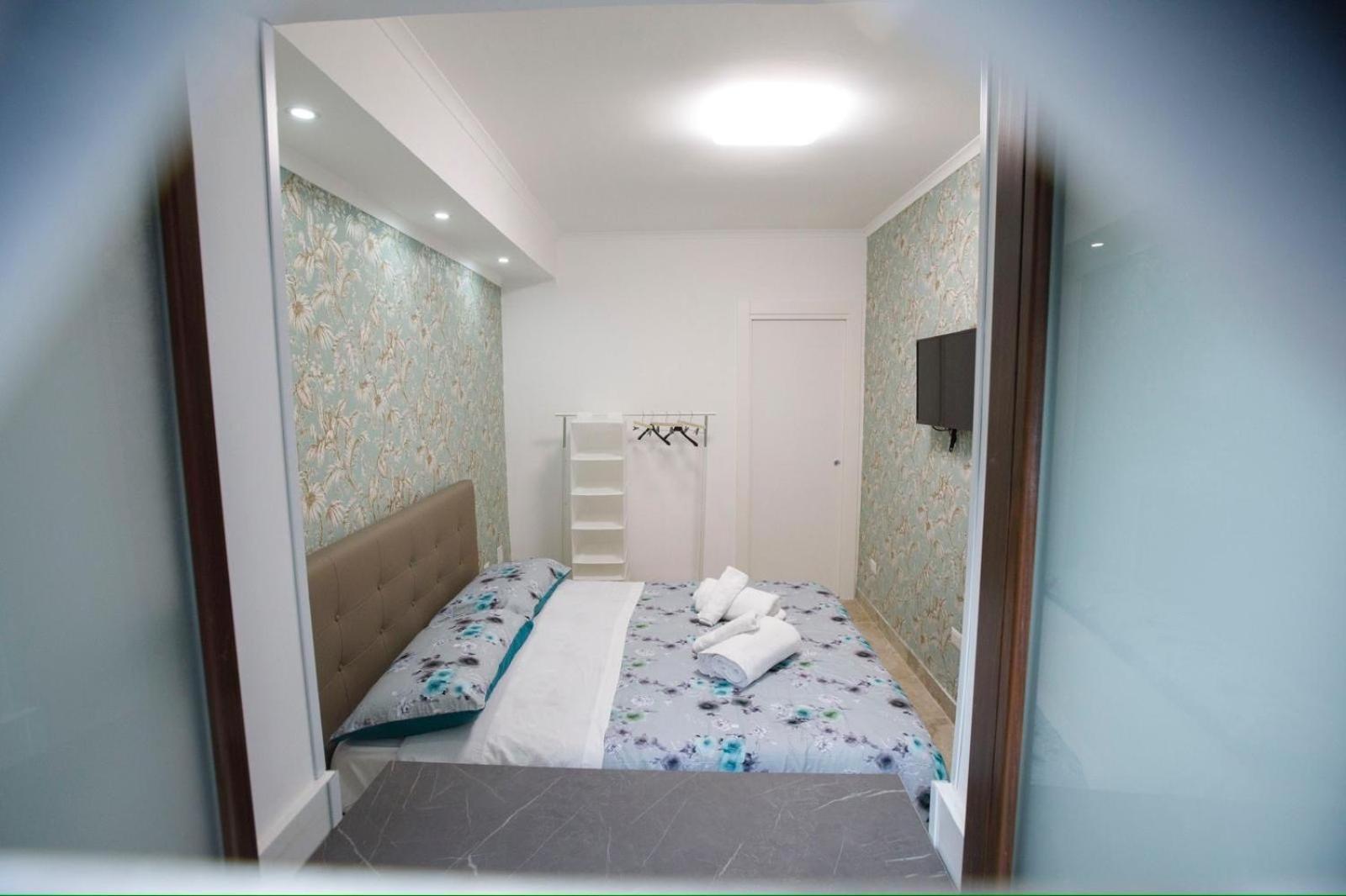 B&B Le Stanze Di Aurora Наполи Екстериор снимка