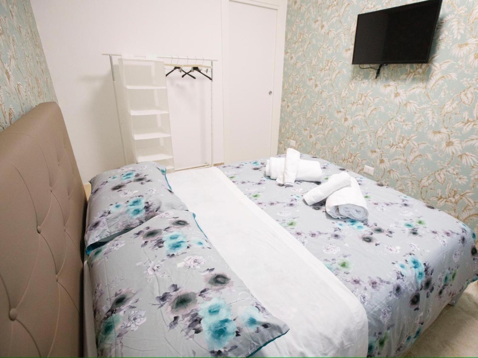 B&B Le Stanze Di Aurora Наполи Екстериор снимка